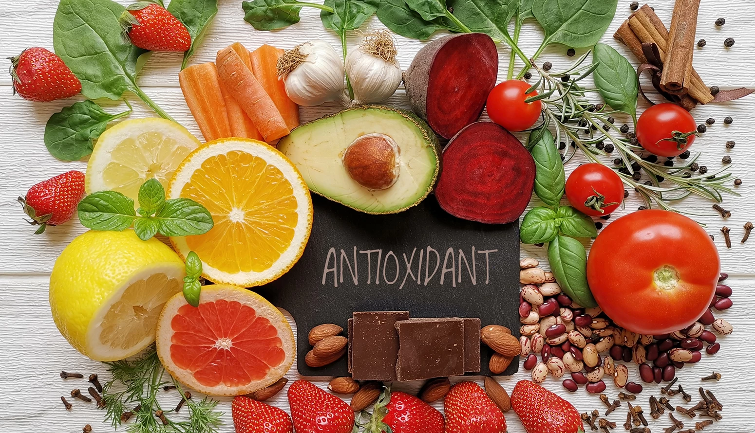 Want a Diet Rich In Antioxidants? Start Eating These Fruits ASAP